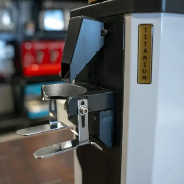 6 month Old Anfim Sp11 Commercial Espresso Grinder - Image 5