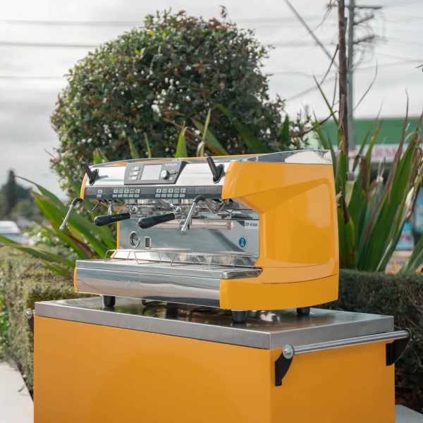 Coffee Cart & Nuova Simoneli Aurelia T3 Multiboiler Coffee Machine - Image 4