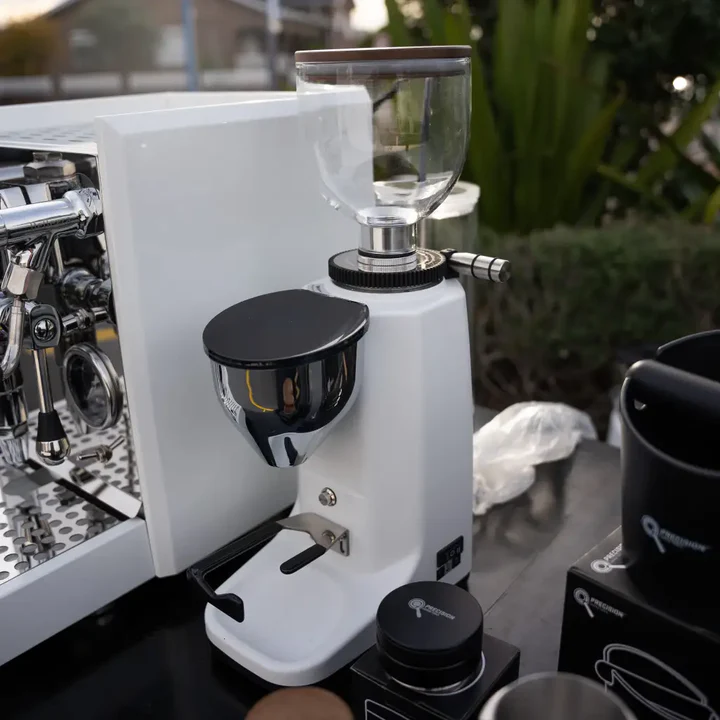 Bellezza Francesca in Custom White With Mazzer Mini Grinder & Accessories Package - Image 7