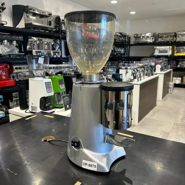 Commercial Fiorenzato Coffee Bean Espresso Grinder - Image 4