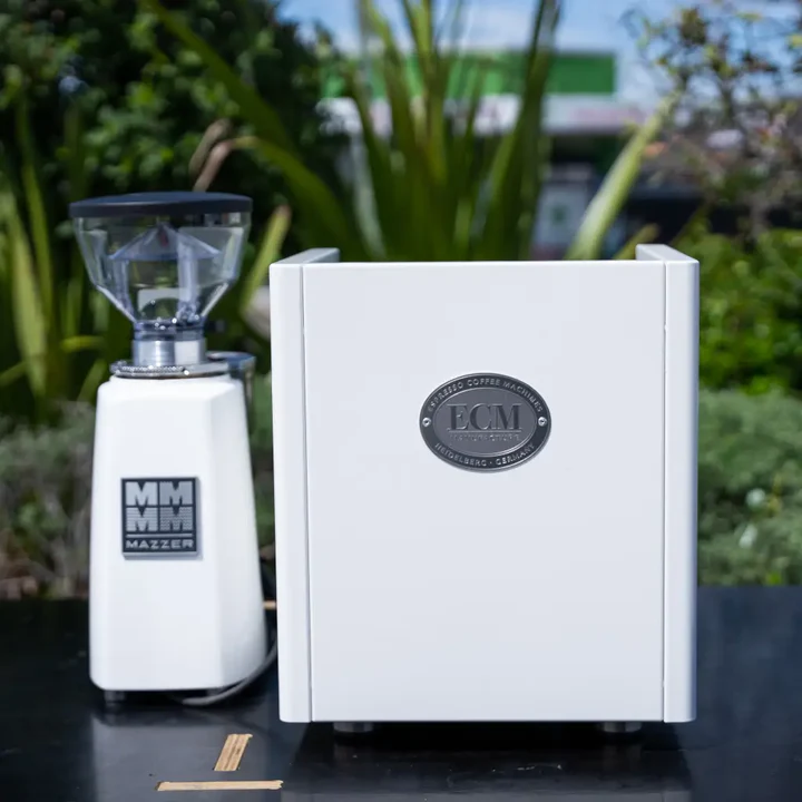 Ecm Technika Rotary & Mazzer Coffee Machine & Grinder Package - Image 7